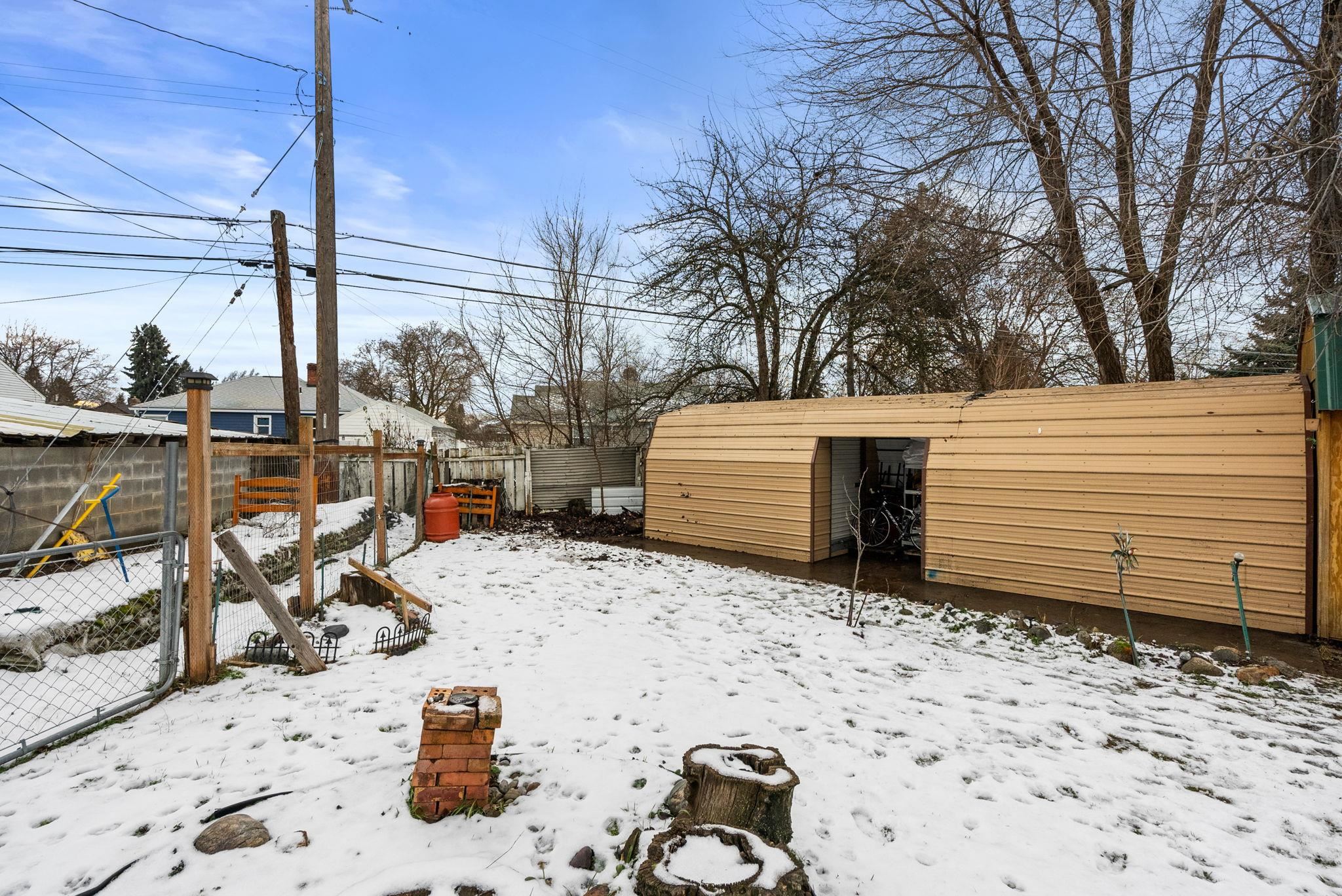 302 E Hawthorne Rd - Photo 24