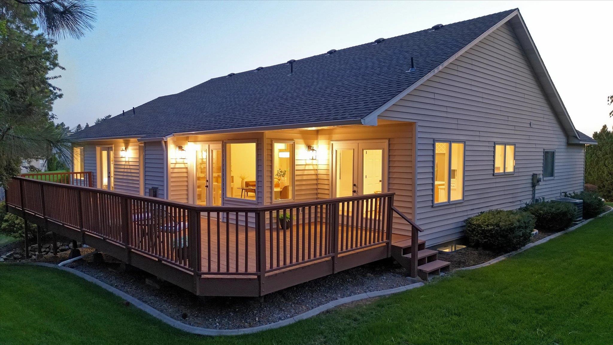 4420 E 51st Ln - Photo 2
