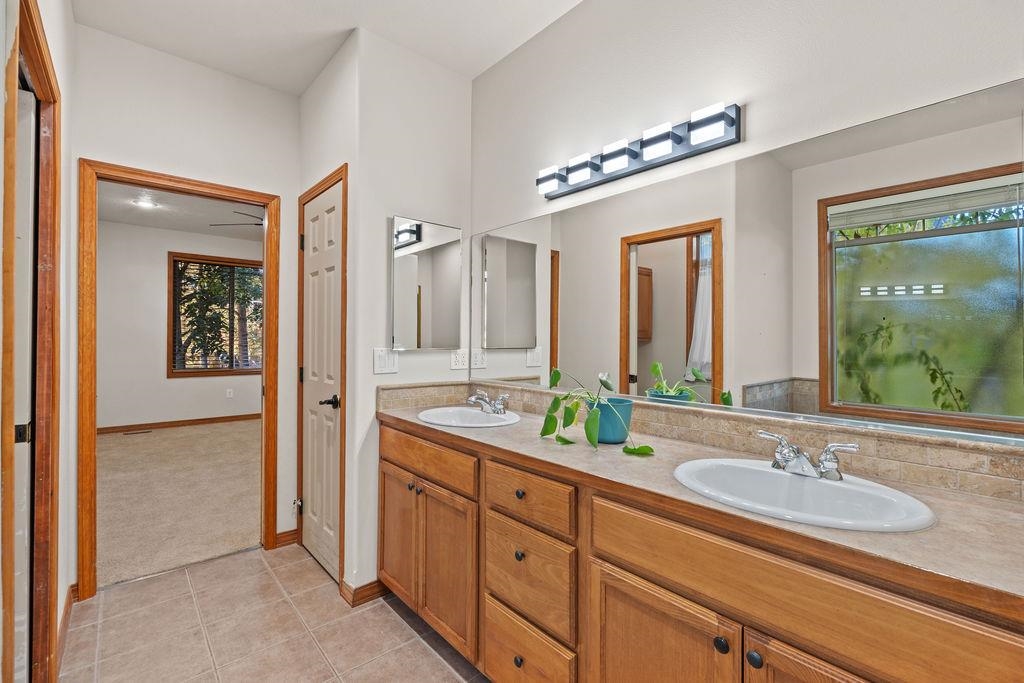 510 E Golden Eagle Ln - Photo 11