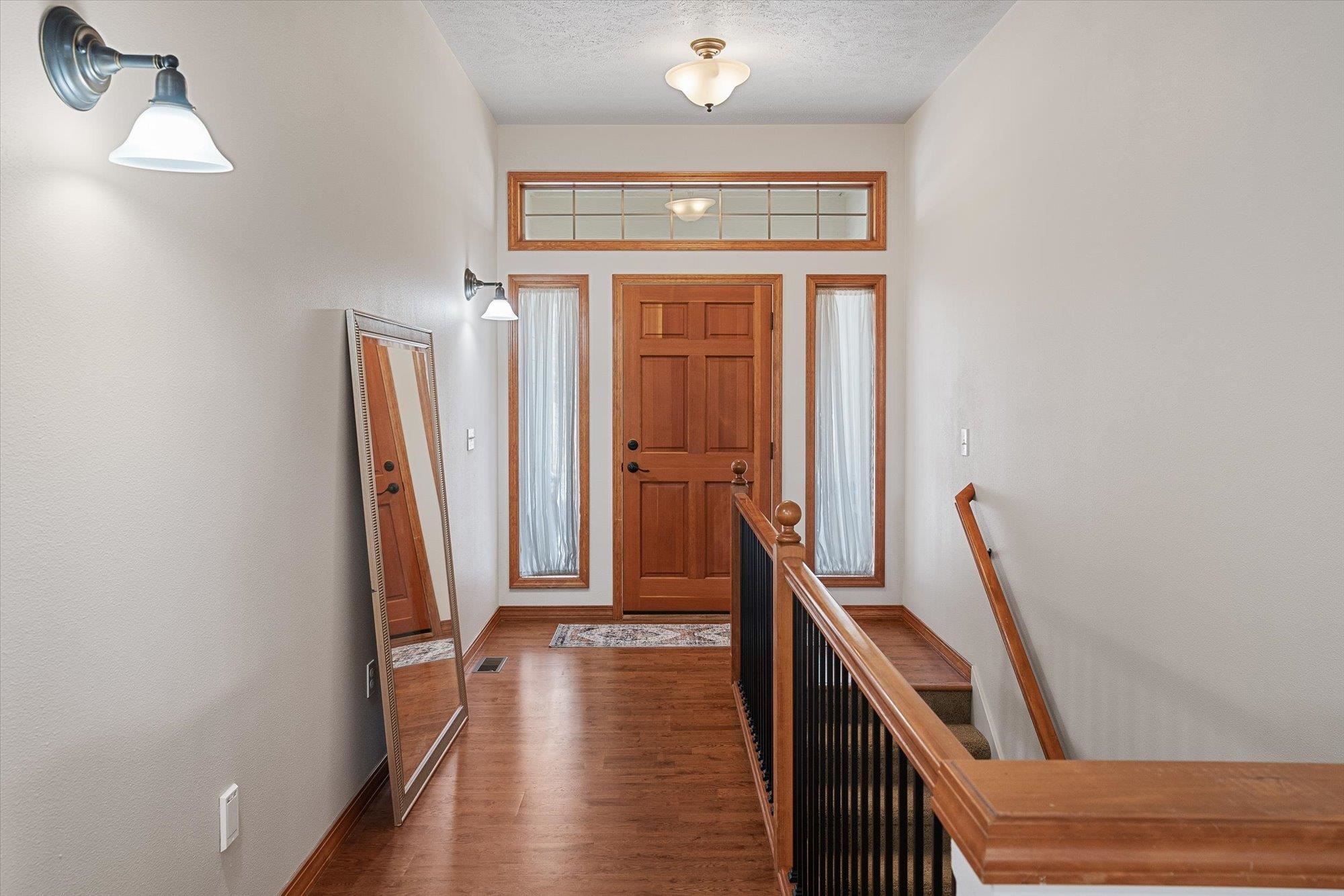 510 E Golden Eagle Ln - Photo 4