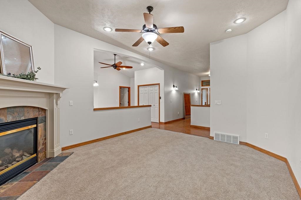 510 E Golden Eagle Ln - Photo 6