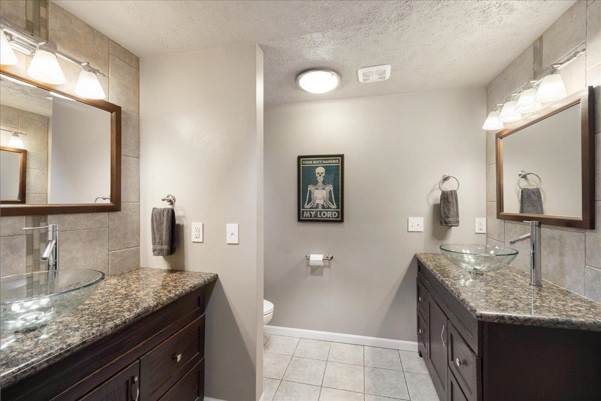 2417 E 35th Ave - Photo 17