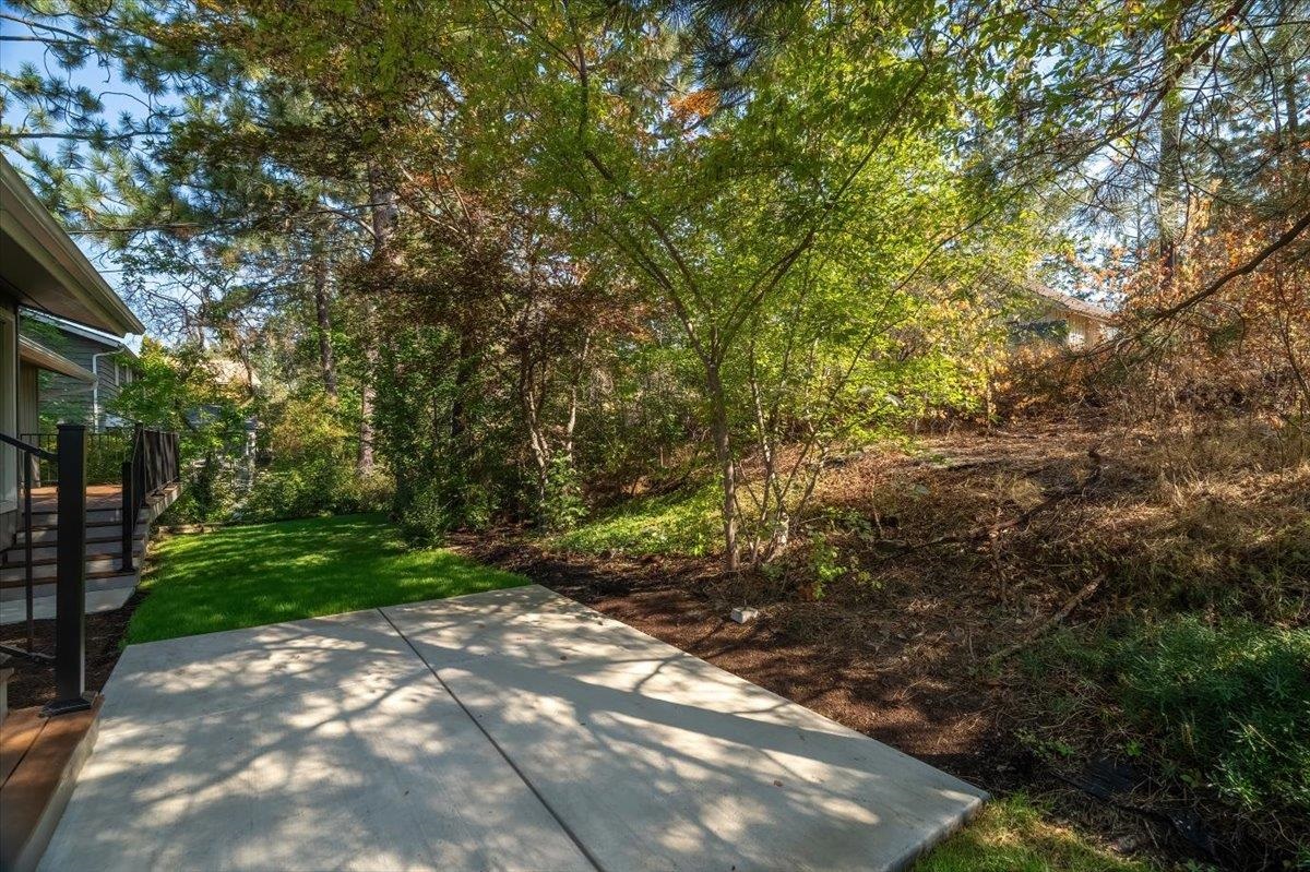 2417 E 35th Ave - Photo 28