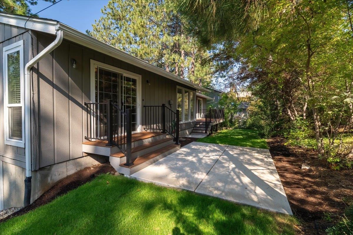 2417 E 35th Ave - Photo 32