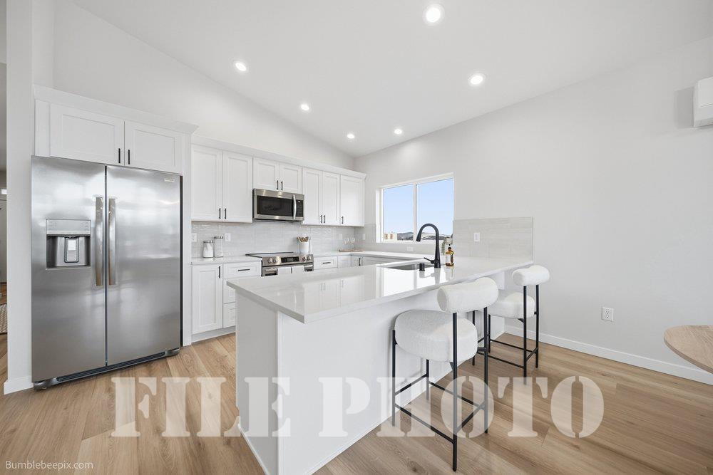 1024 Steptoe View Ln - Photo 12