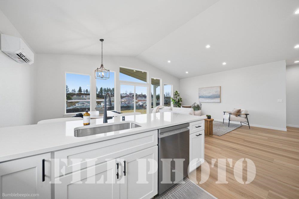 1024 Steptoe View Ln - Photo 15