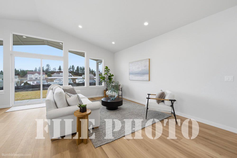 1024 Steptoe View Ln - Photo 7