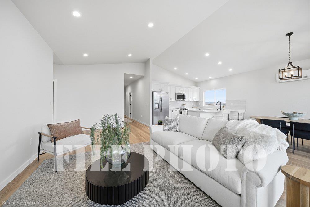 1024 Steptoe View Ln - Photo 10