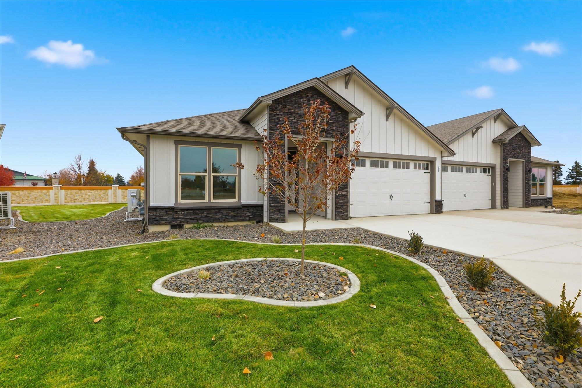 1109 - Unit 21 N Country Club Dr - Photo 2