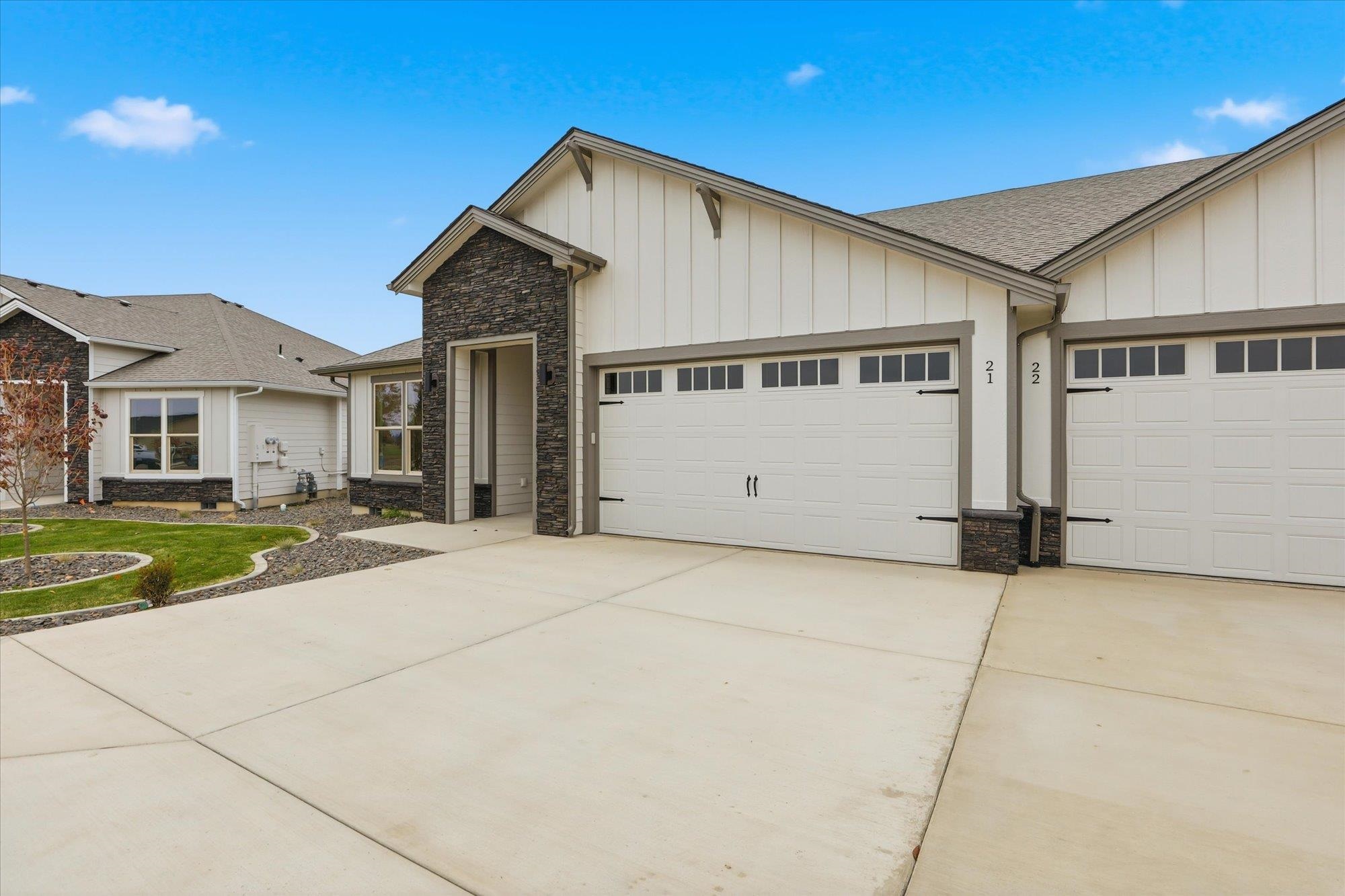 1109 - Unit 21 N Country Club Dr - Photo 3