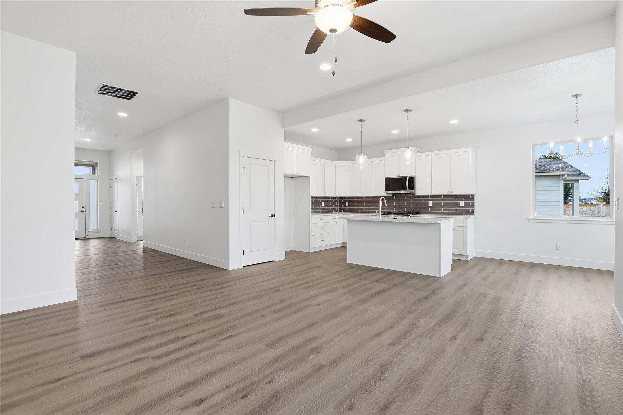 1109 - Unit 21 N Country Club Dr - Photo 6
