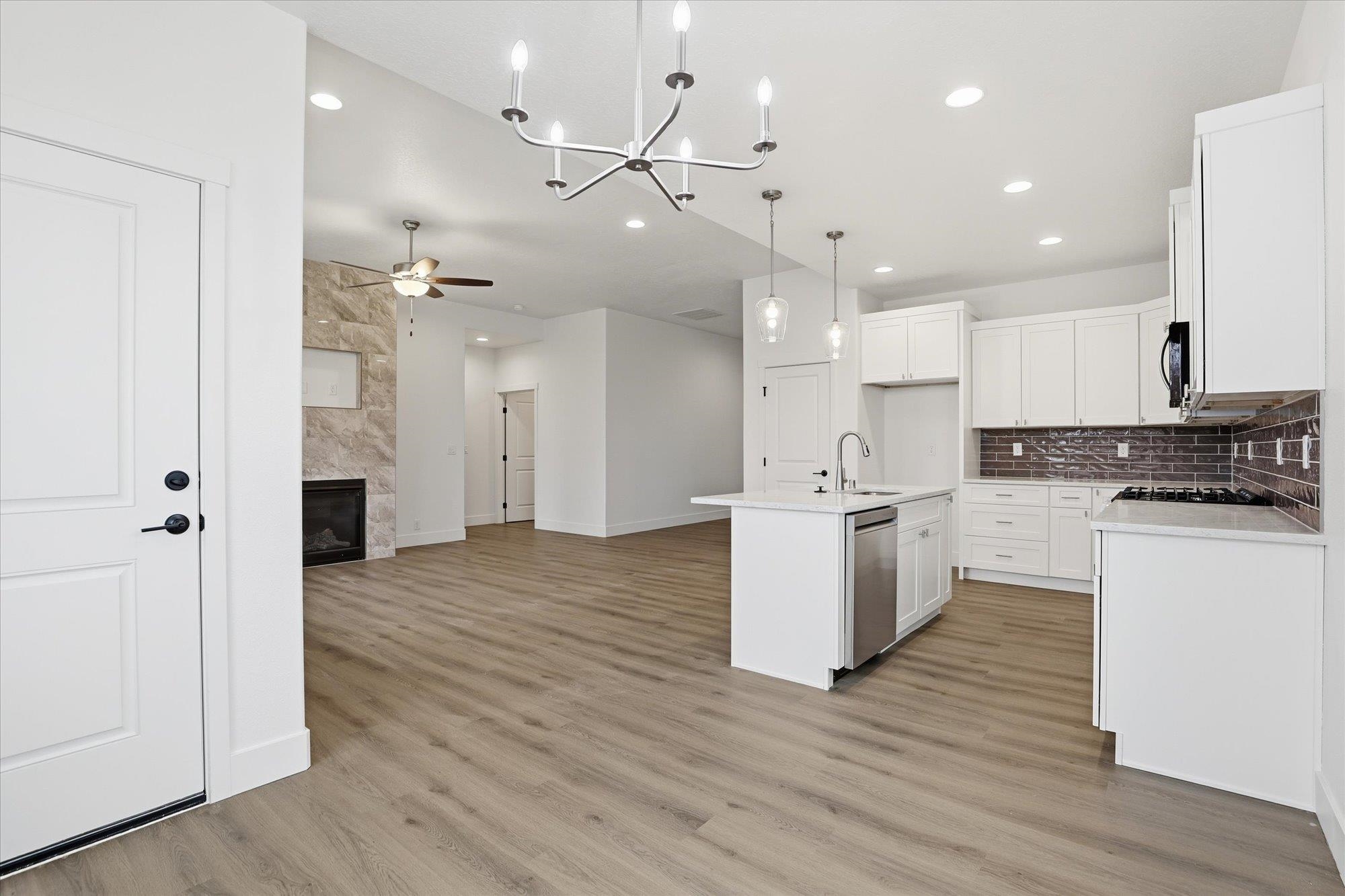 1109 - Unit 21 N Country Club Dr - Photo 7
