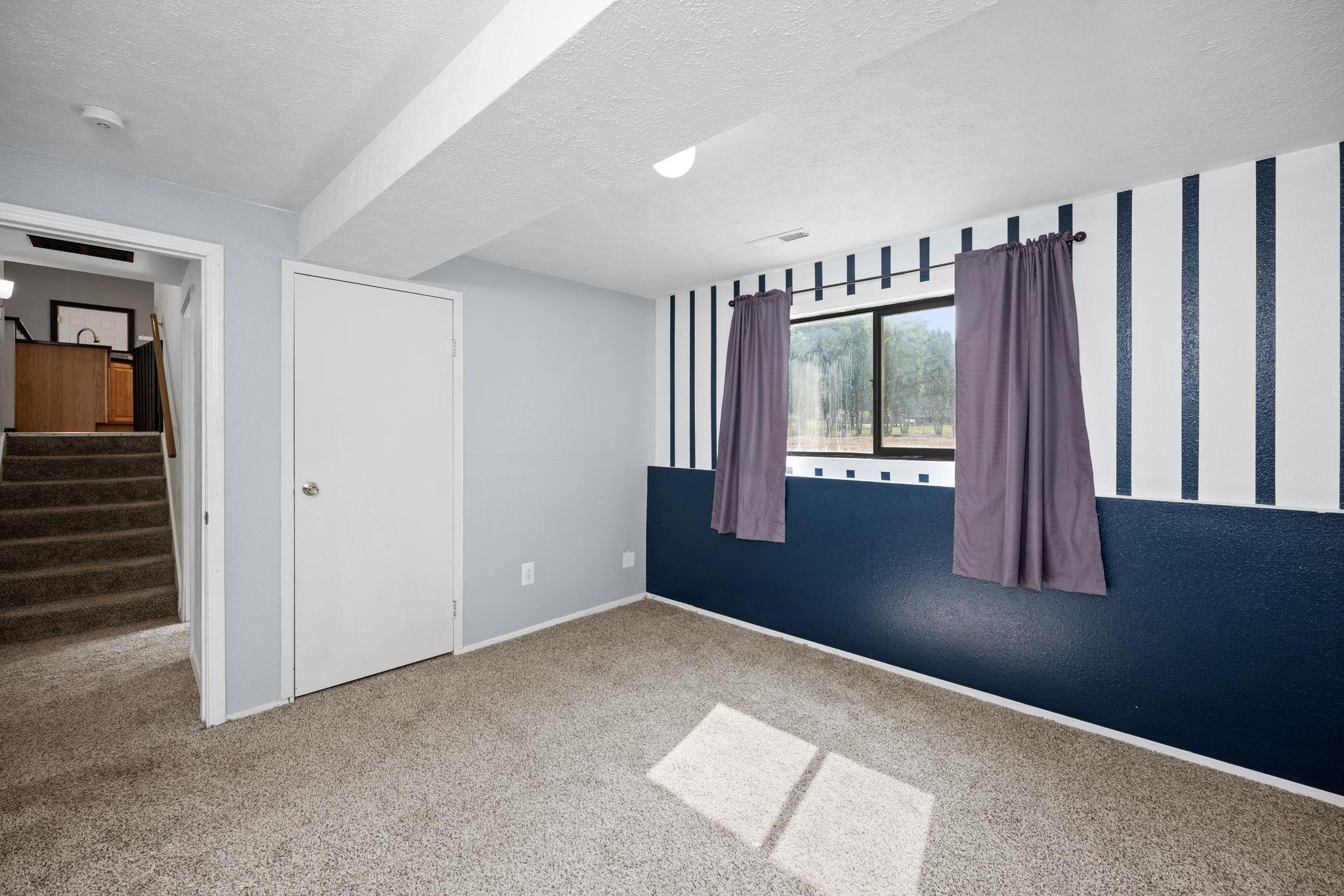 14406 E 7th Ave - Photo 20