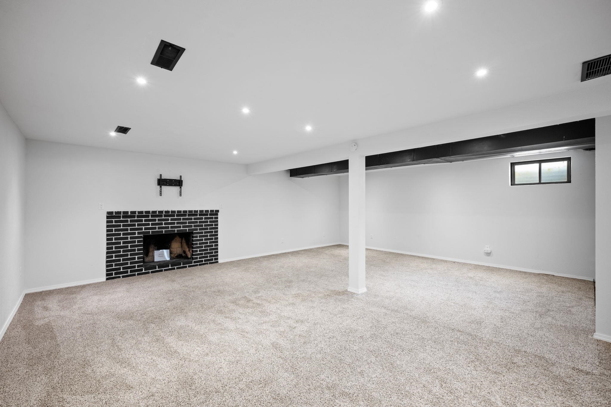 14406 E 7th Ave - Photo 23