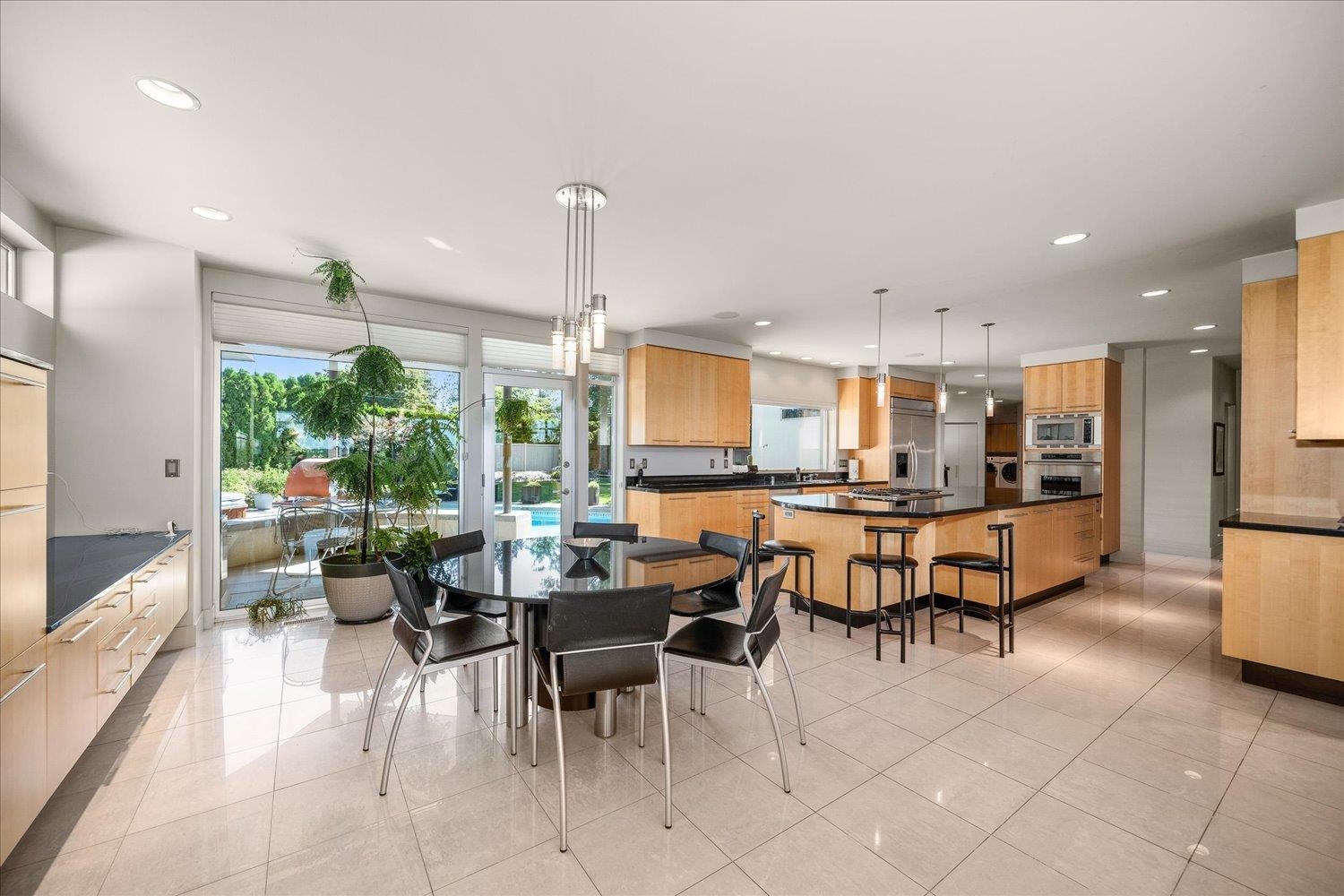 3223 S HIGH Dr - Photo 8