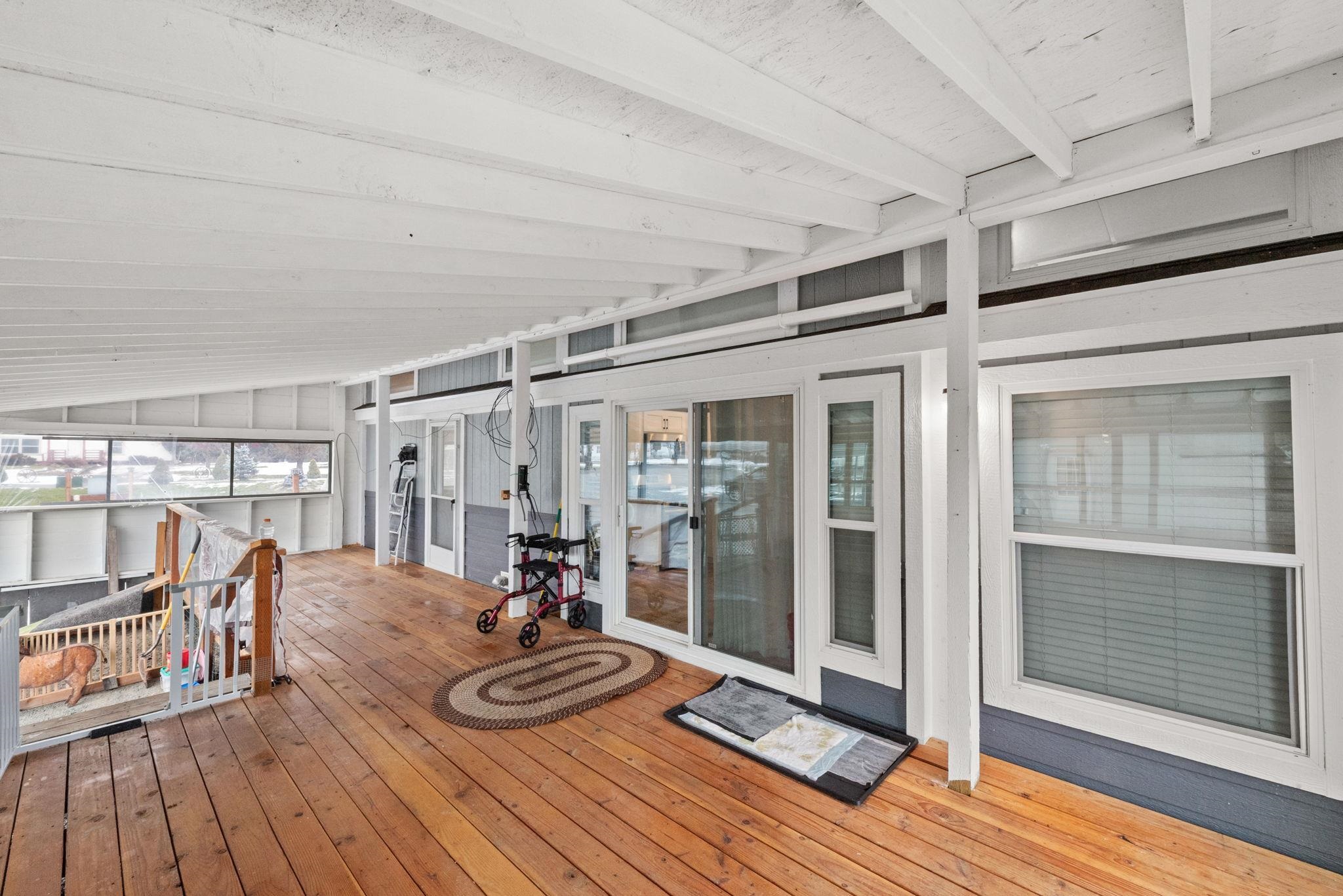 1071 Lenora Dr - Photo 18