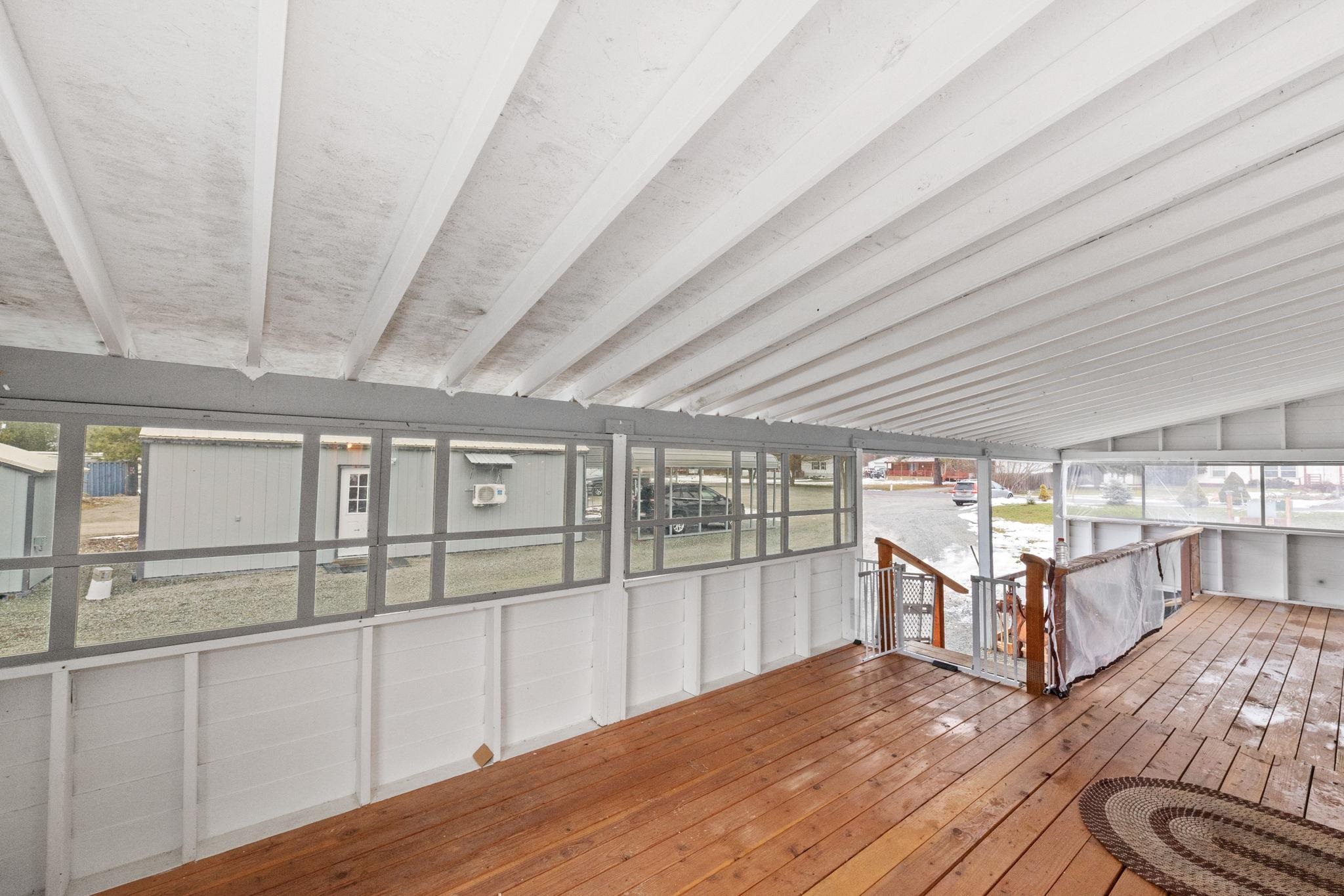 1071 Lenora Dr - Photo 19