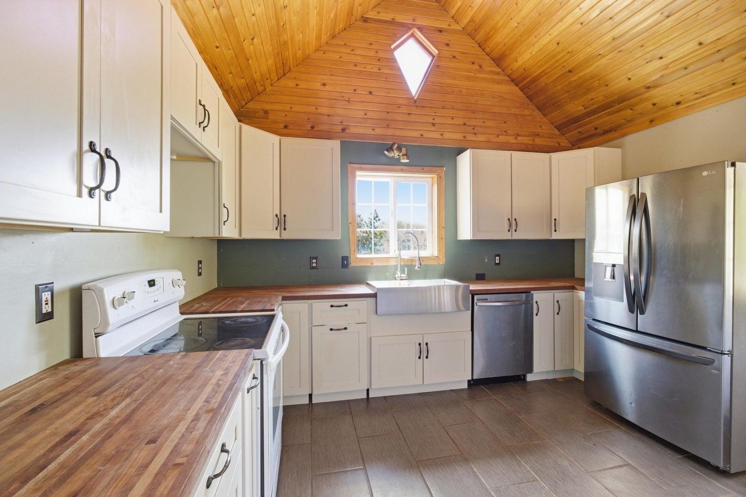 4552 Paradise Way - Photo 5