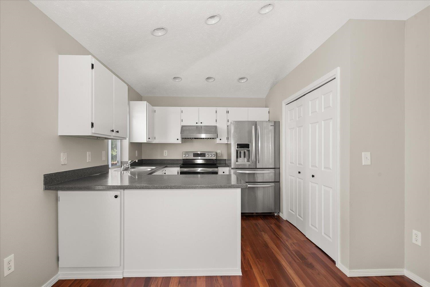 4407 E 14th Ave - Photo 11
