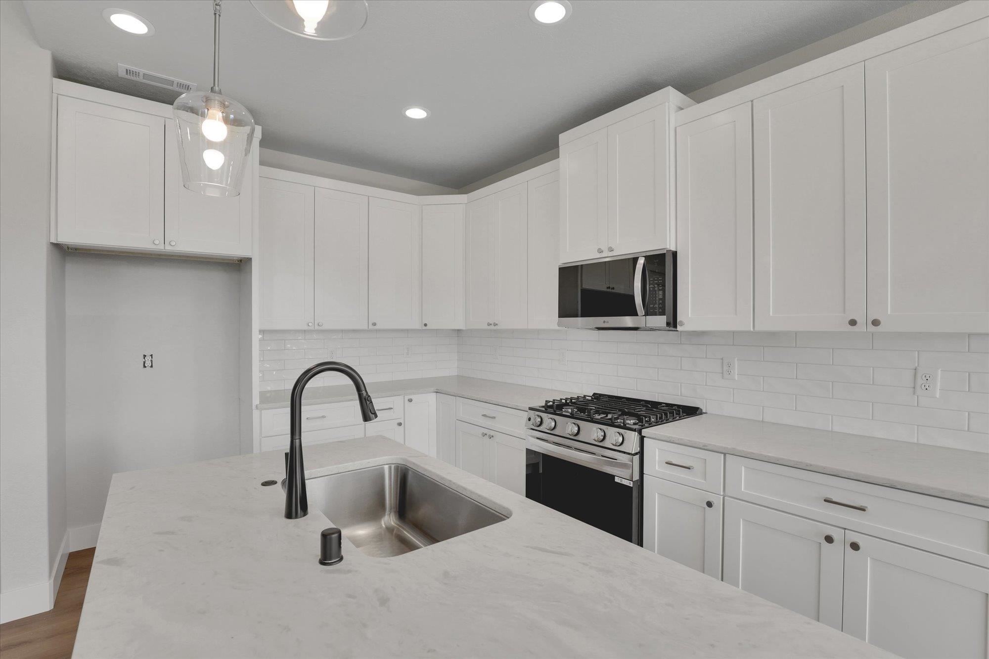 1109 - Unit 29 N Country Club Dr - Photo 8