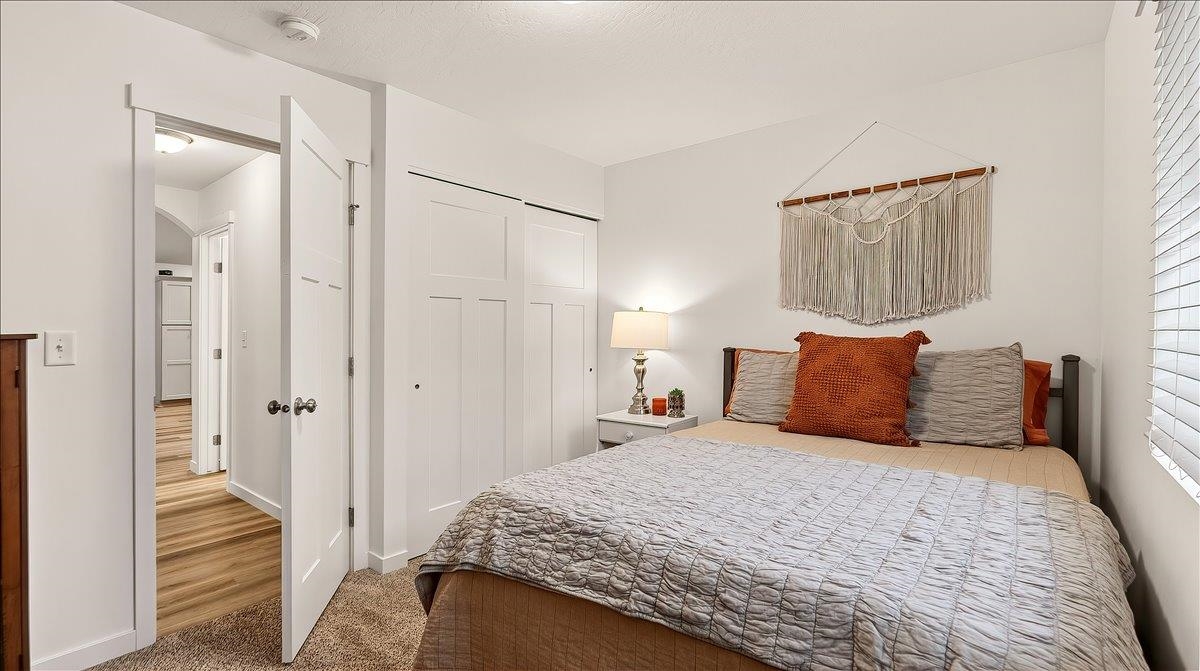 18511 E 3rd Ave - Photo 4