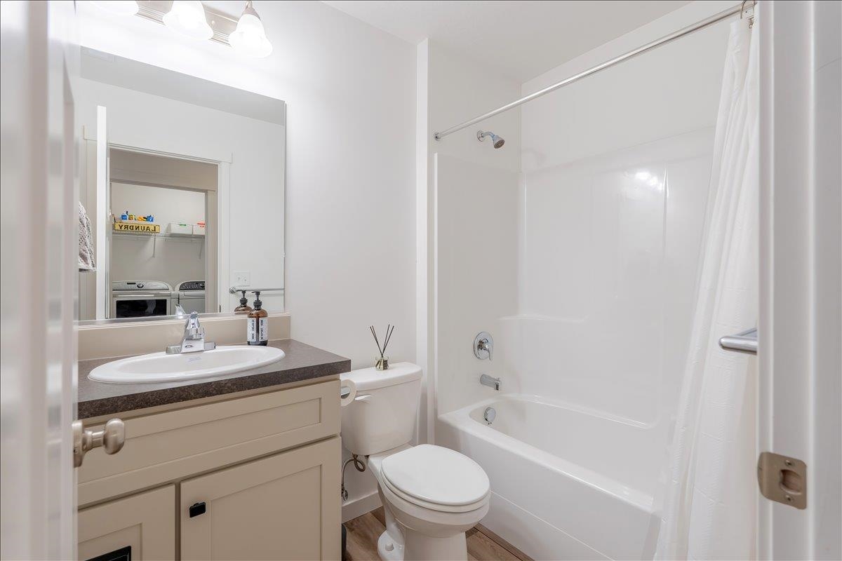 18511 E 3rd Ave - Photo 5