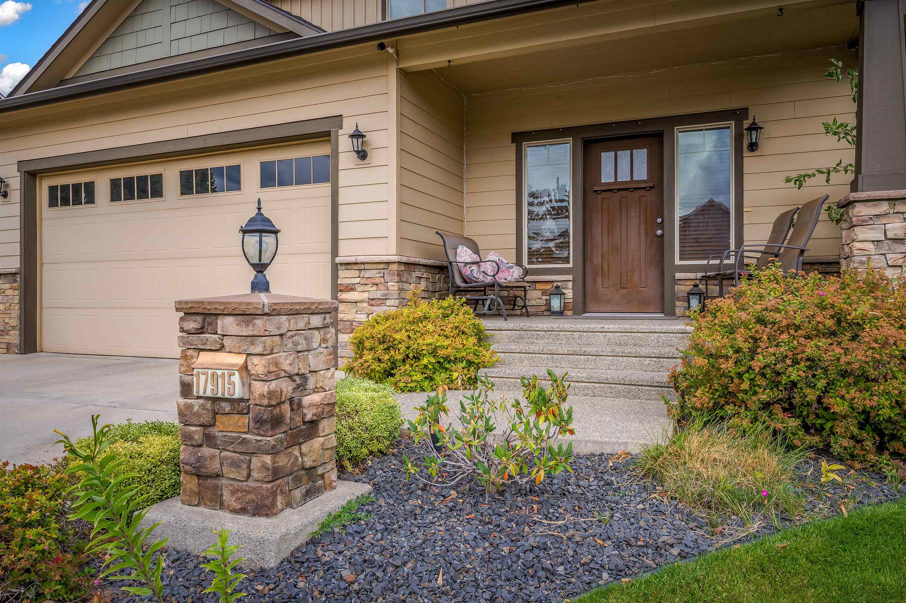 17915 E Daystar Rd - Photo 3