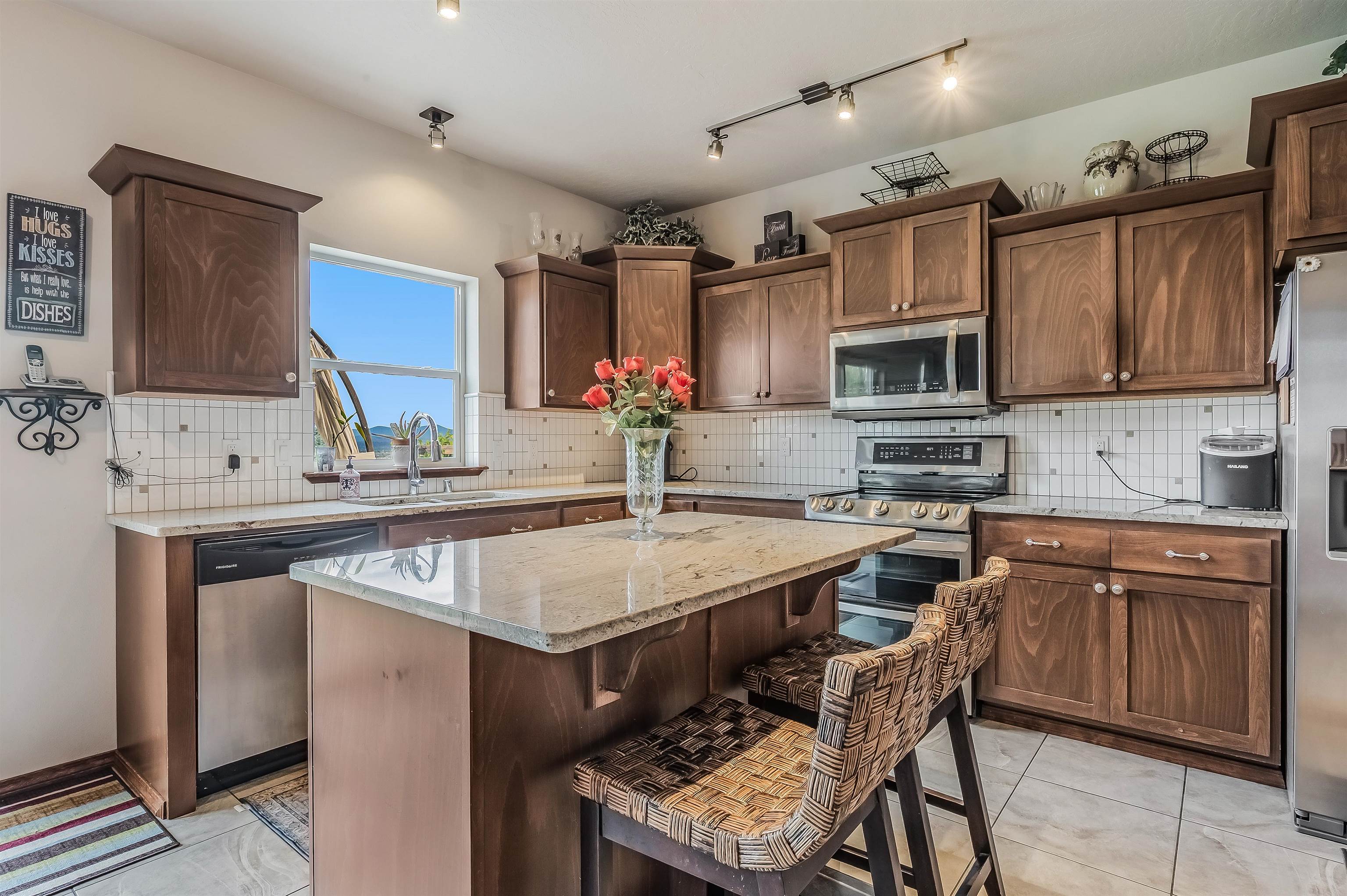 17915 E Daystar Rd - Photo 5