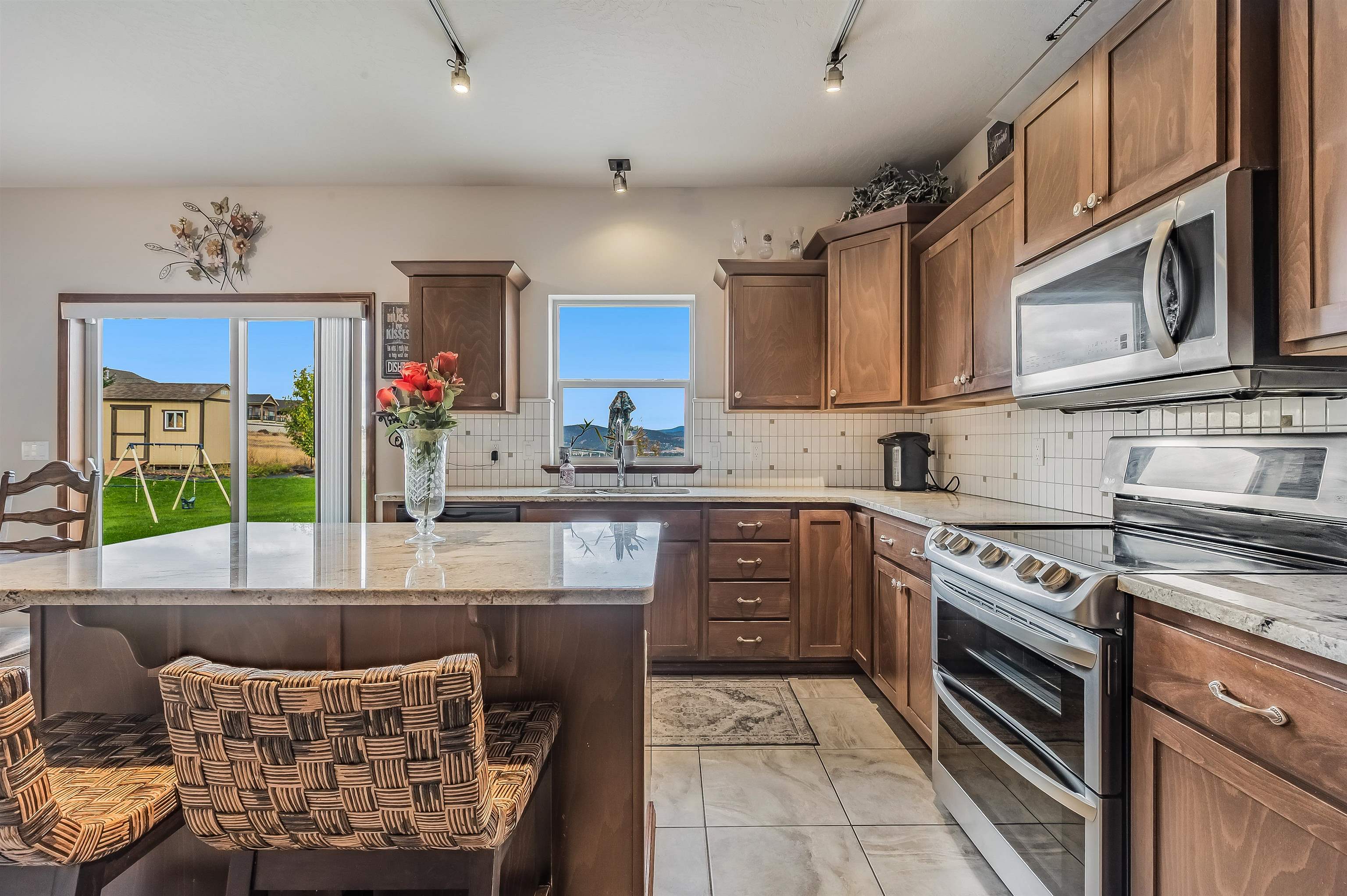 17915 E Daystar Rd - Photo 6