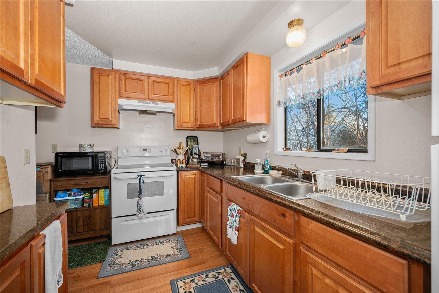 624 UNION St - Photo 11