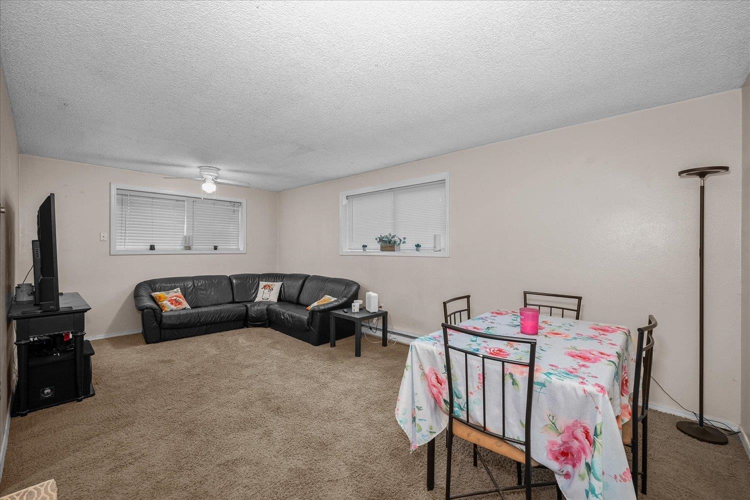 624 UNION St - Photo 15