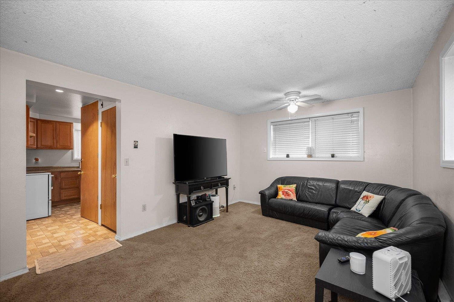 624 UNION St - Photo 17