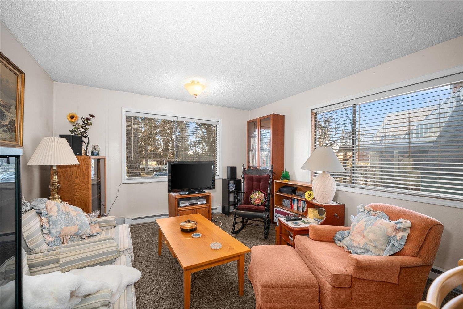 624 UNION St - Photo 7