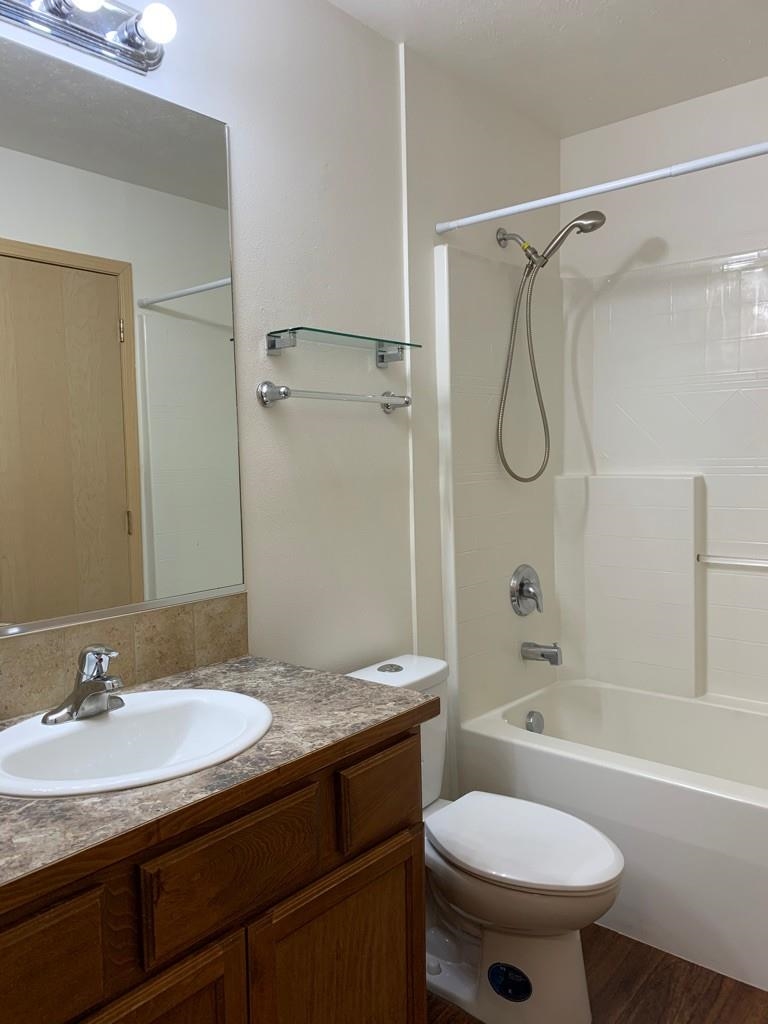 11218-11220 N Waikiki Rd - Photo 24