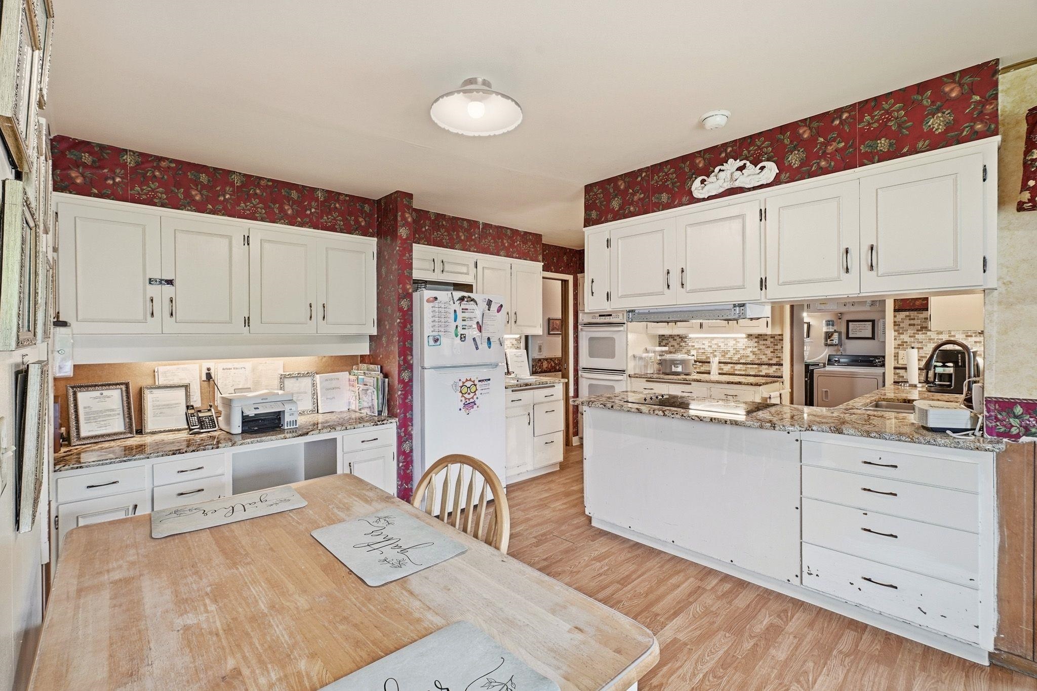 2214 E 36th Ave - Photo 11