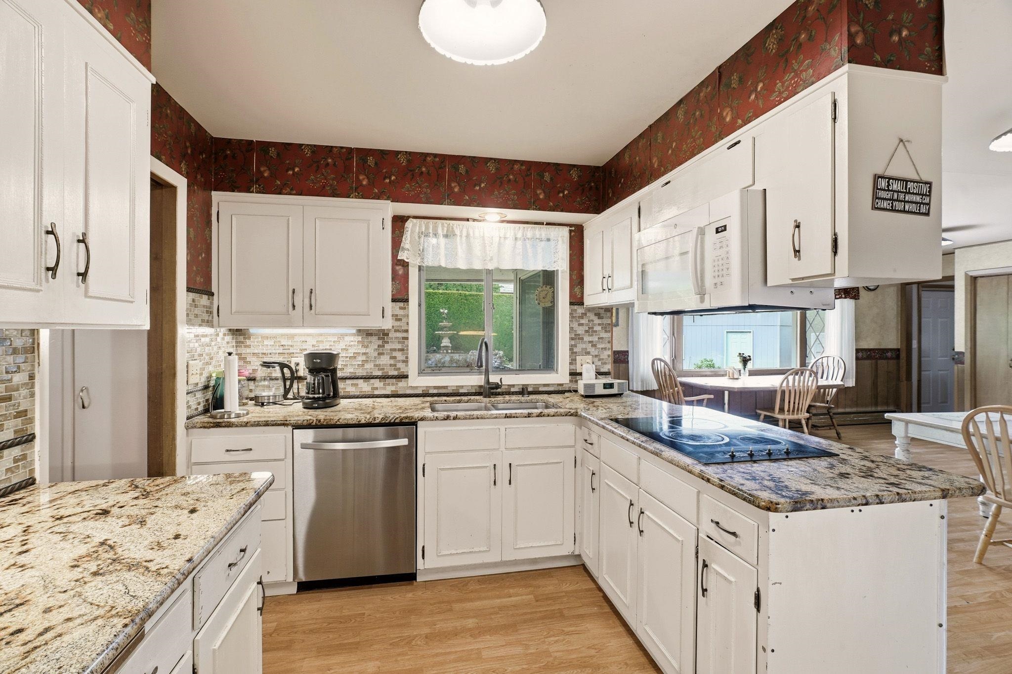 2214 E 36th Ave - Photo 13