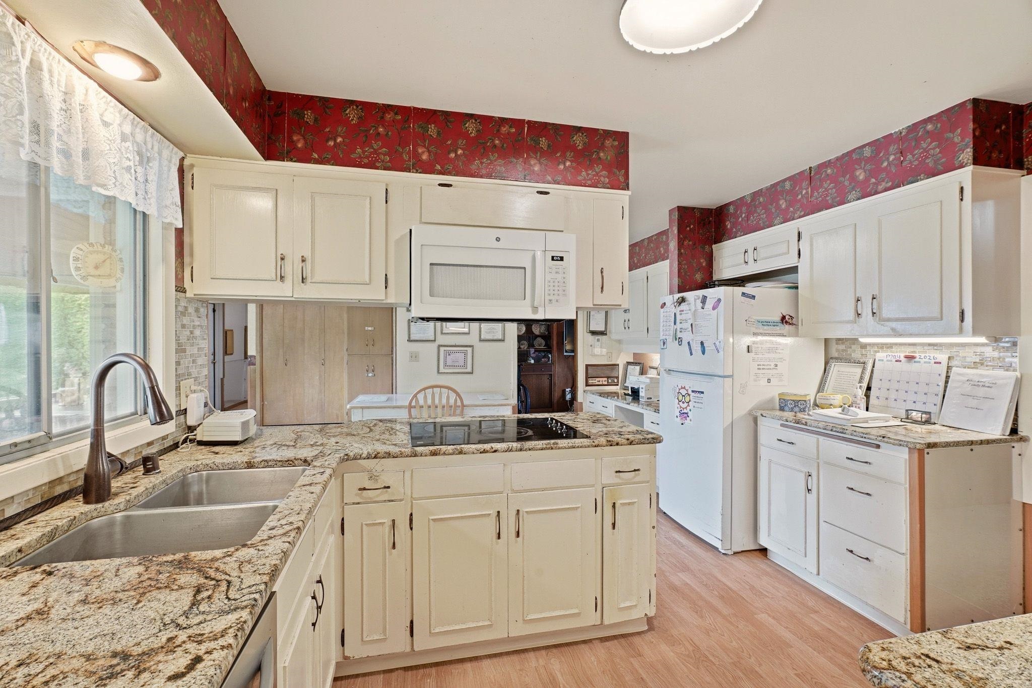 2214 E 36th Ave - Photo 15