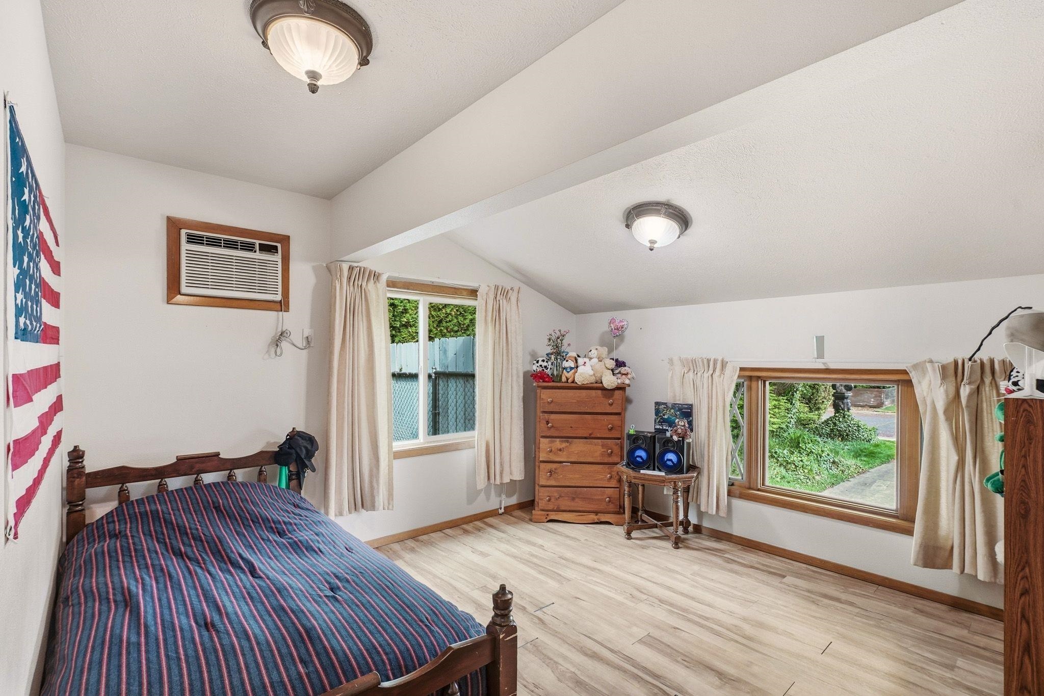 2214 E 36th Ave - Photo 21