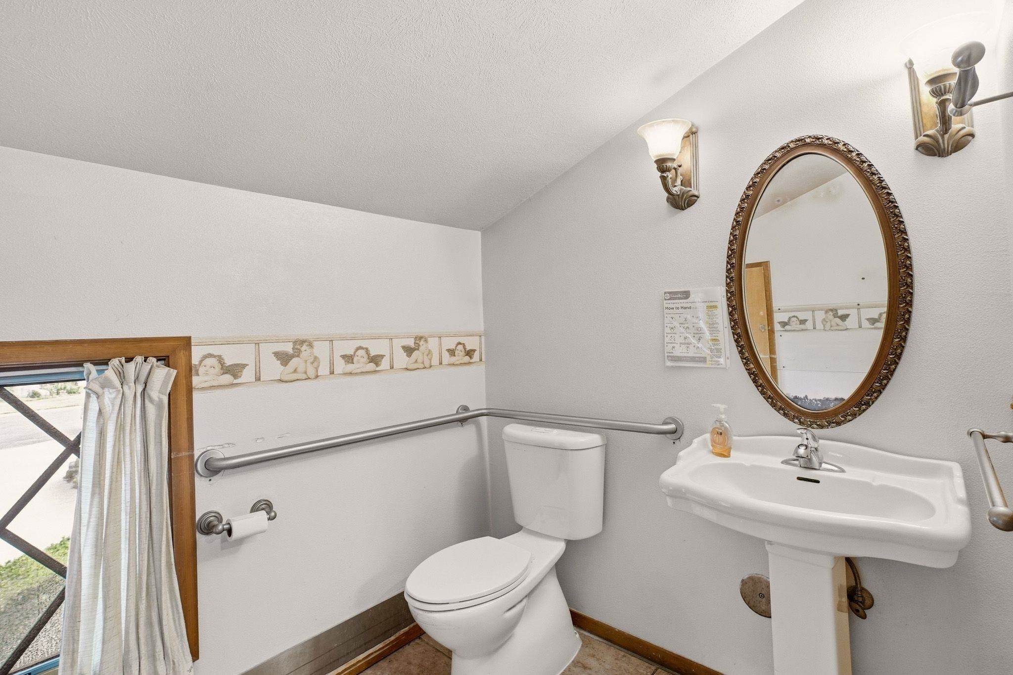 2214 E 36th Ave - Photo 23