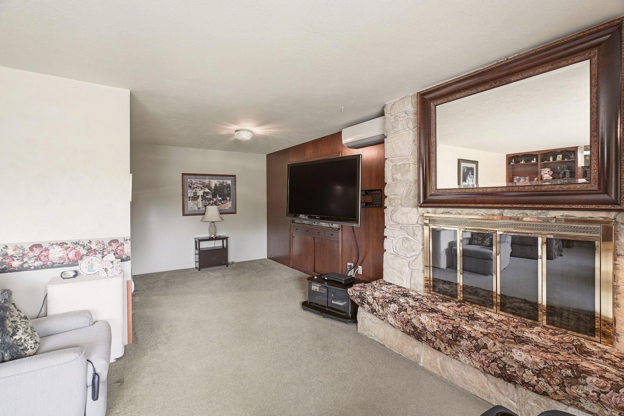2214 E 36th Ave - Photo 6