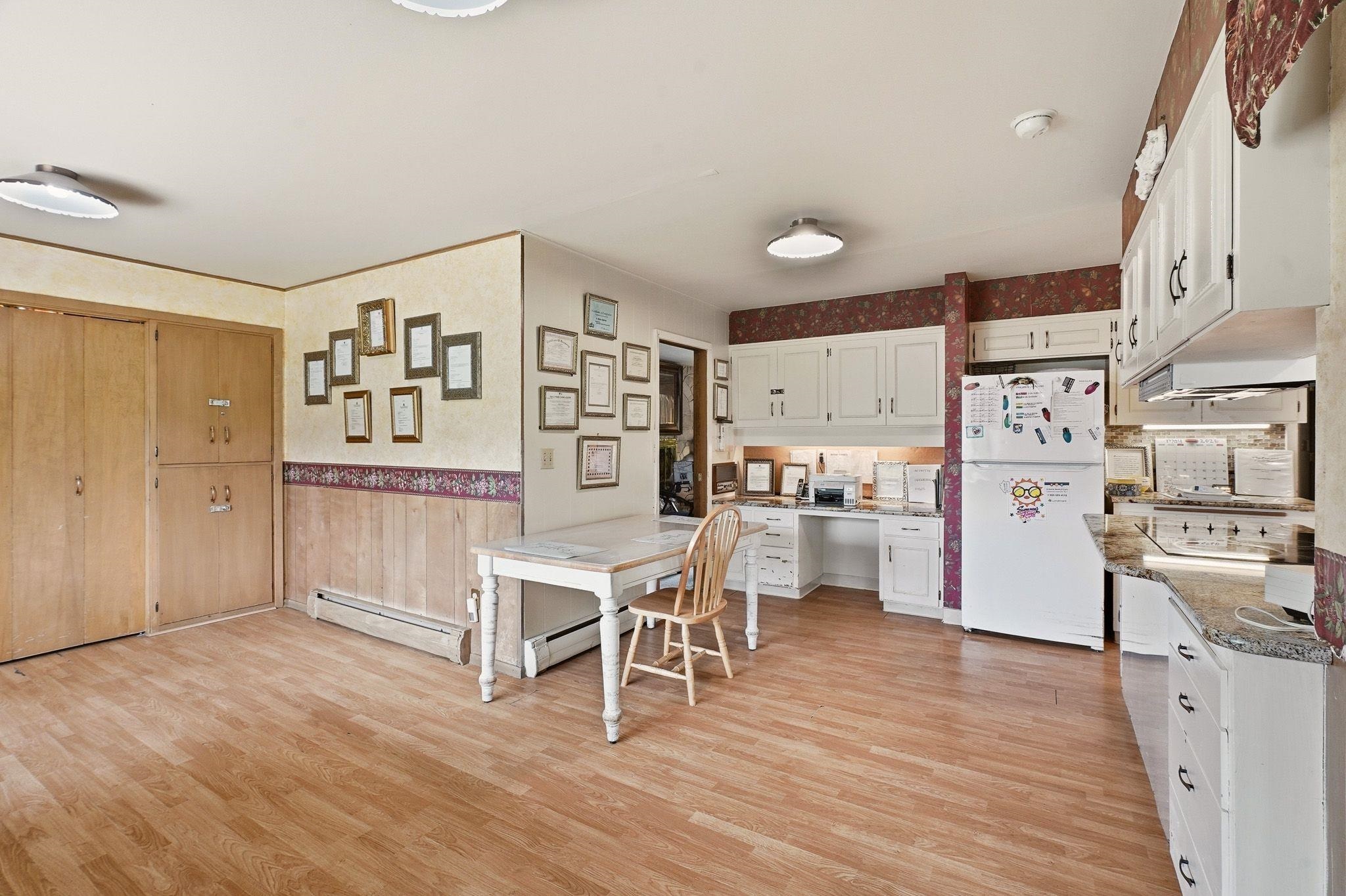 2214 E 36th Ave - Photo 10