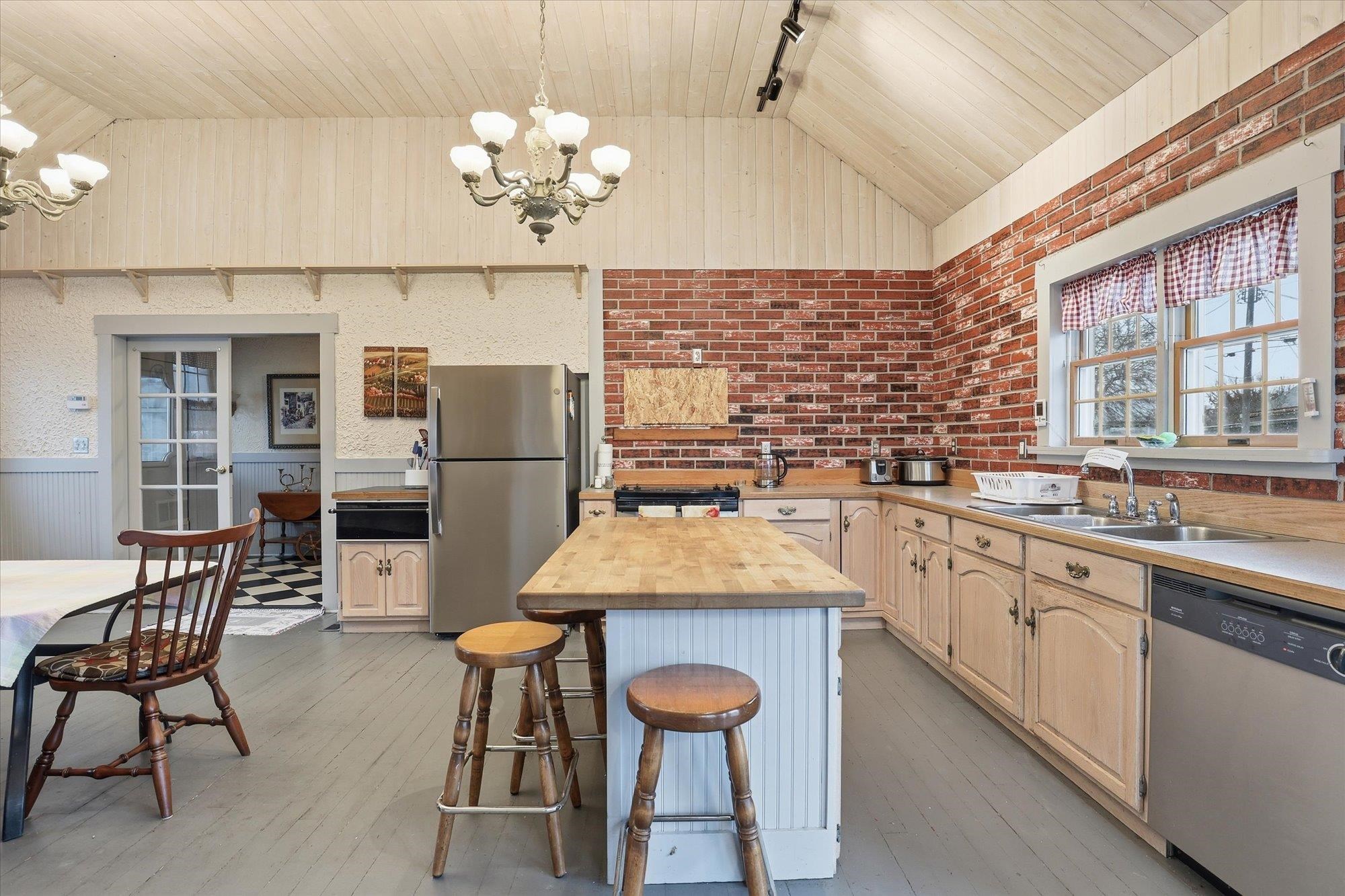602 W King Ave - Photo 11