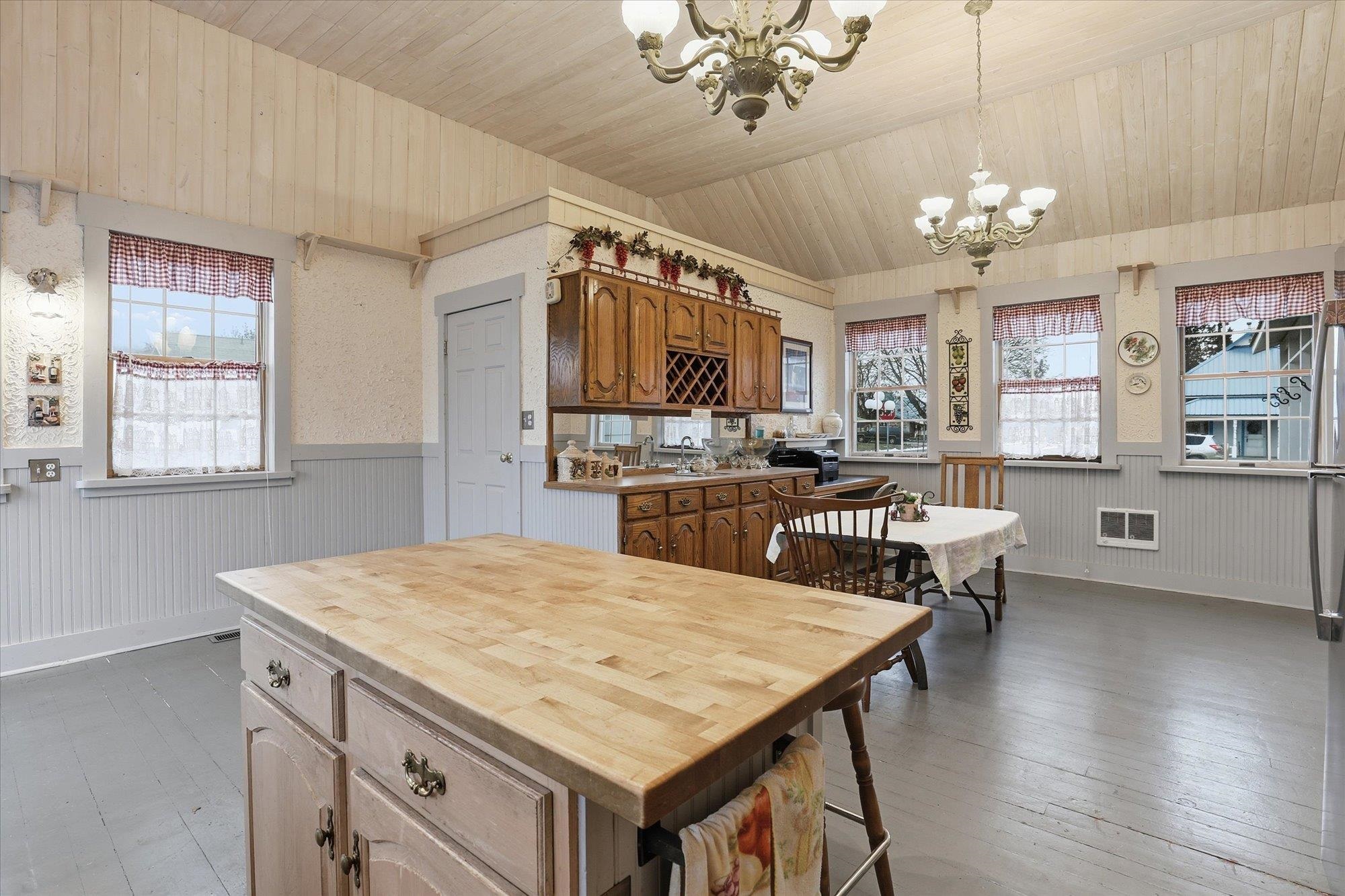 602 W King Ave - Photo 12