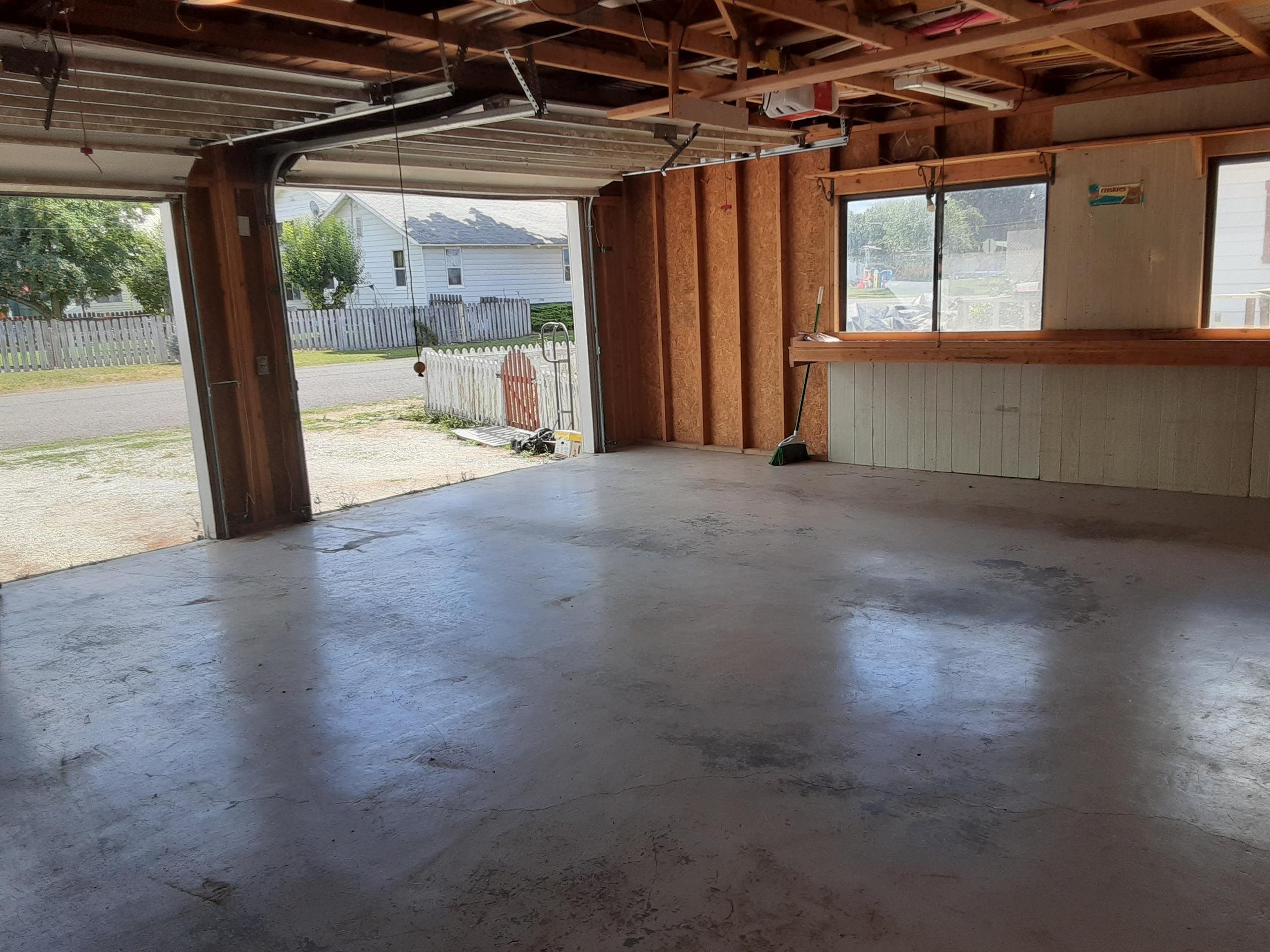 602 W King Ave - Photo 41
