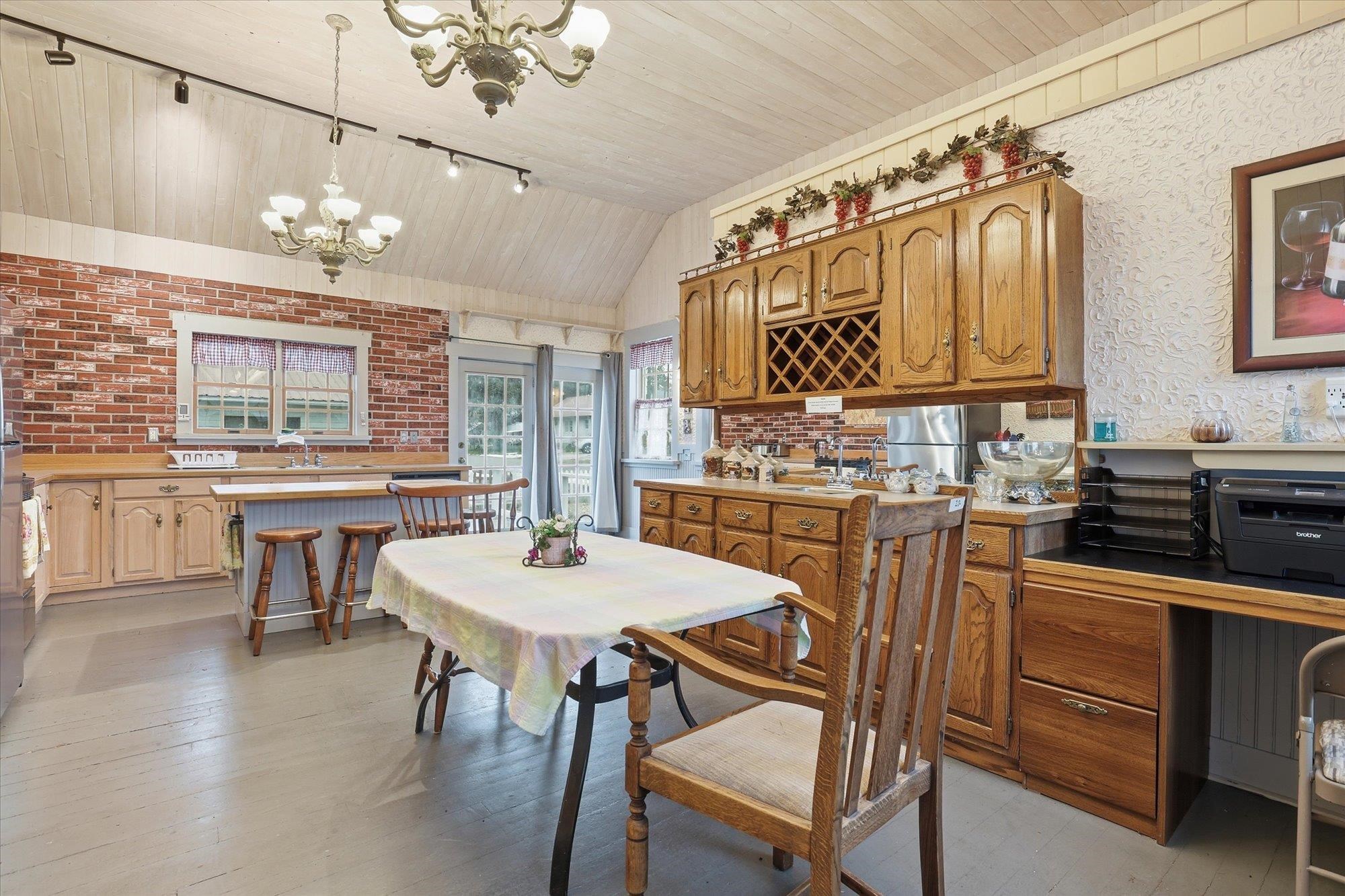 602 W King Ave - Photo 8