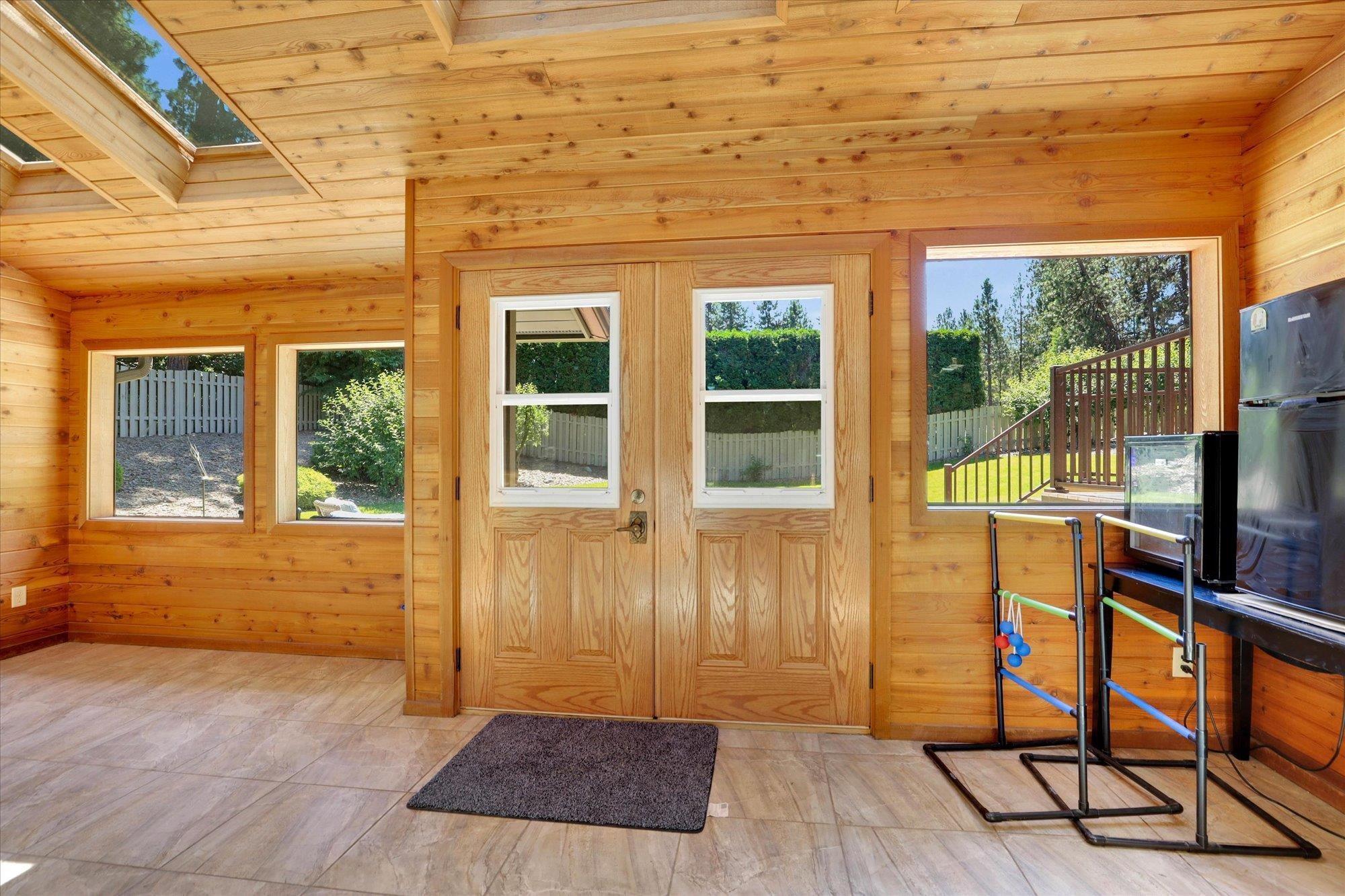 10612 E 46th Ave - Photo 12