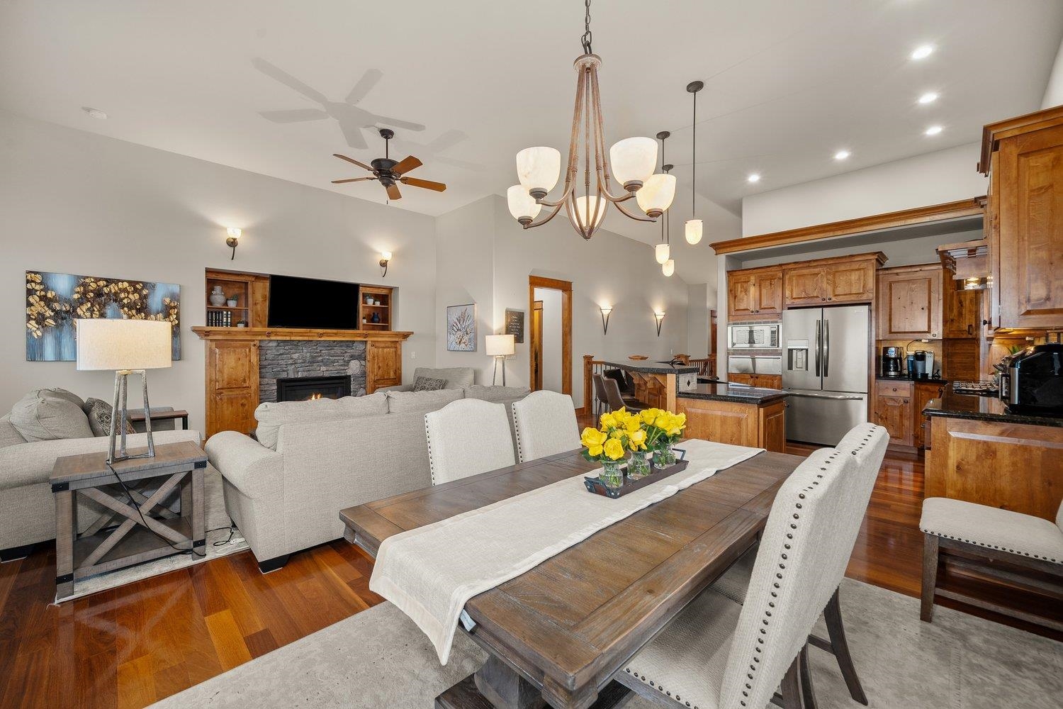 8926 E Courtview Ln - Photo 14