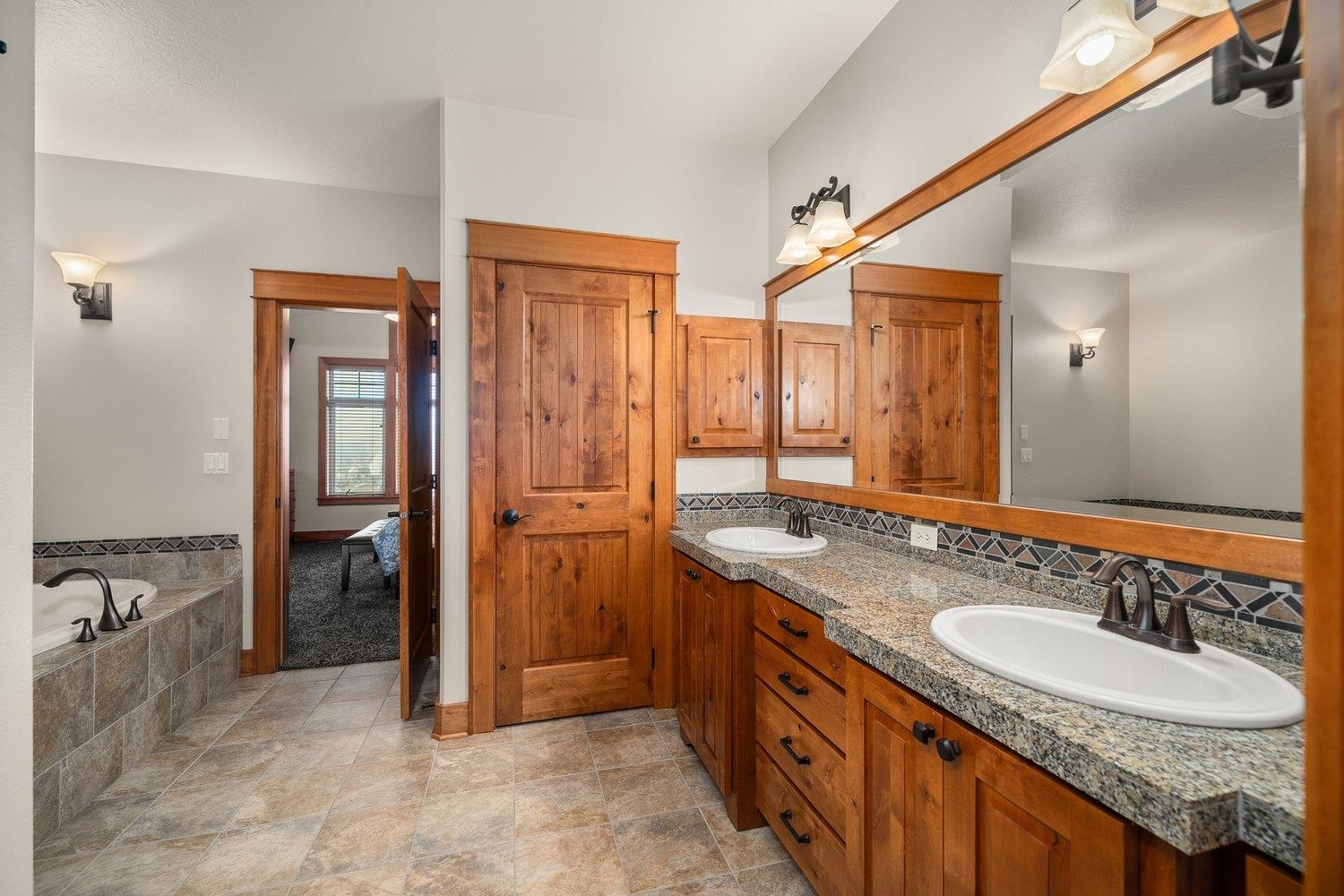 8926 E Courtview Ln - Photo 26