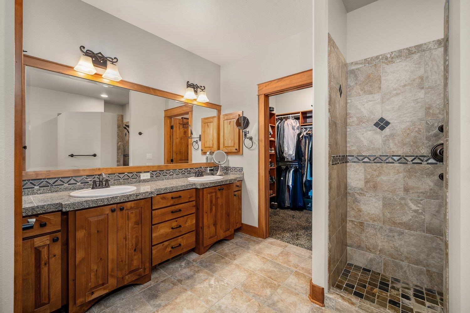 8926 E Courtview Ln - Photo 27