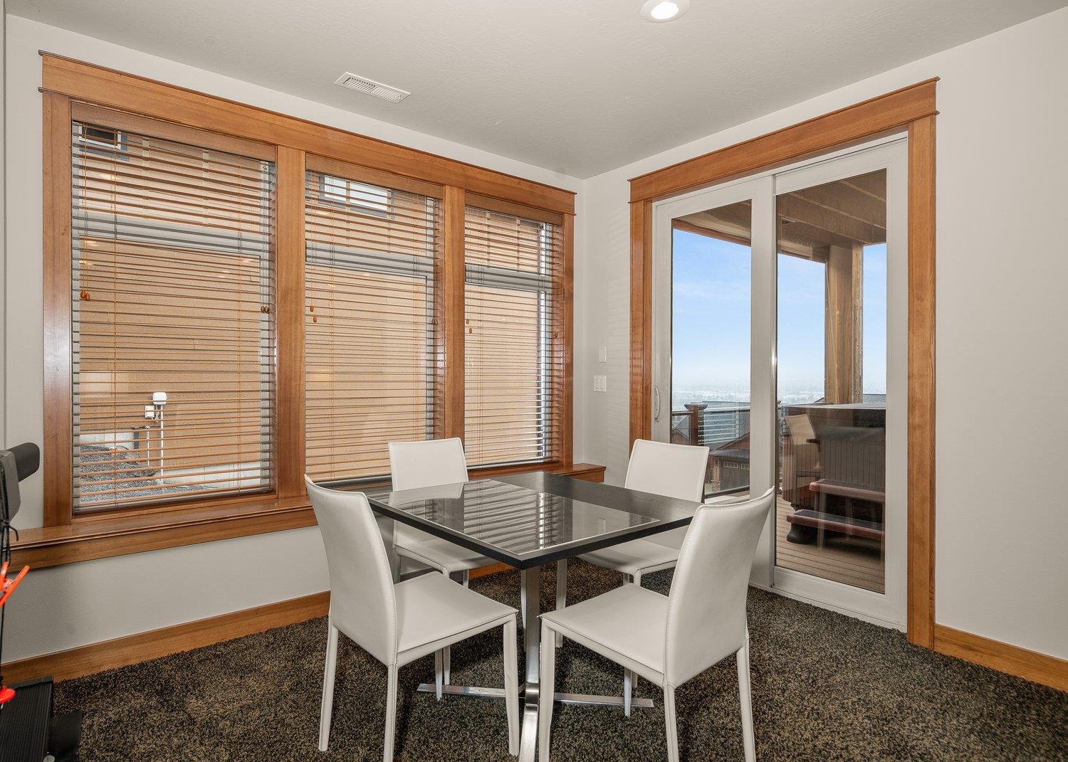 8926 E Courtview Ln - Photo 39